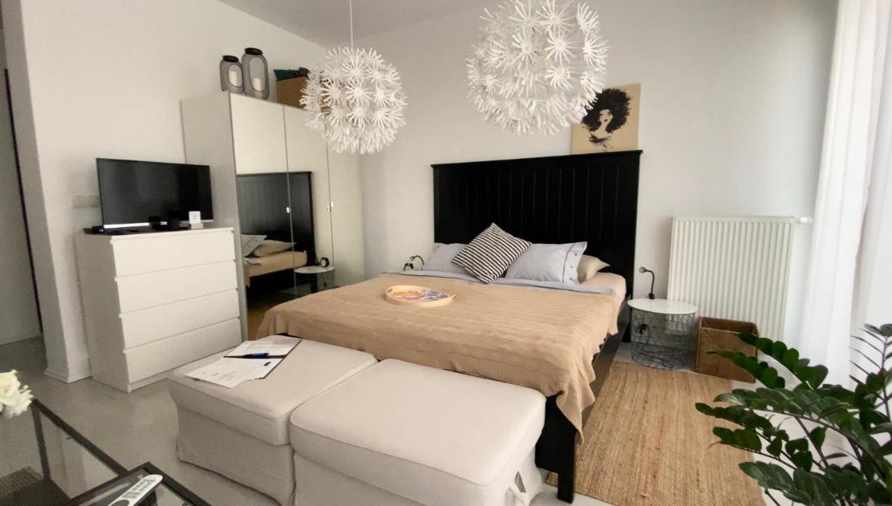 Apartments Bastova, Stela & Mia Apartments Братислава Екстериор снимка