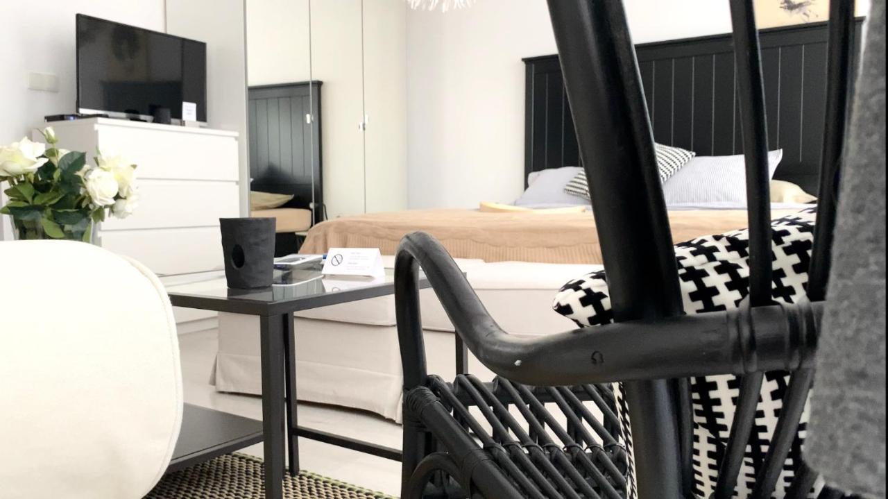 Apartments Bastova, Stela & Mia Apartments Братислава Екстериор снимка