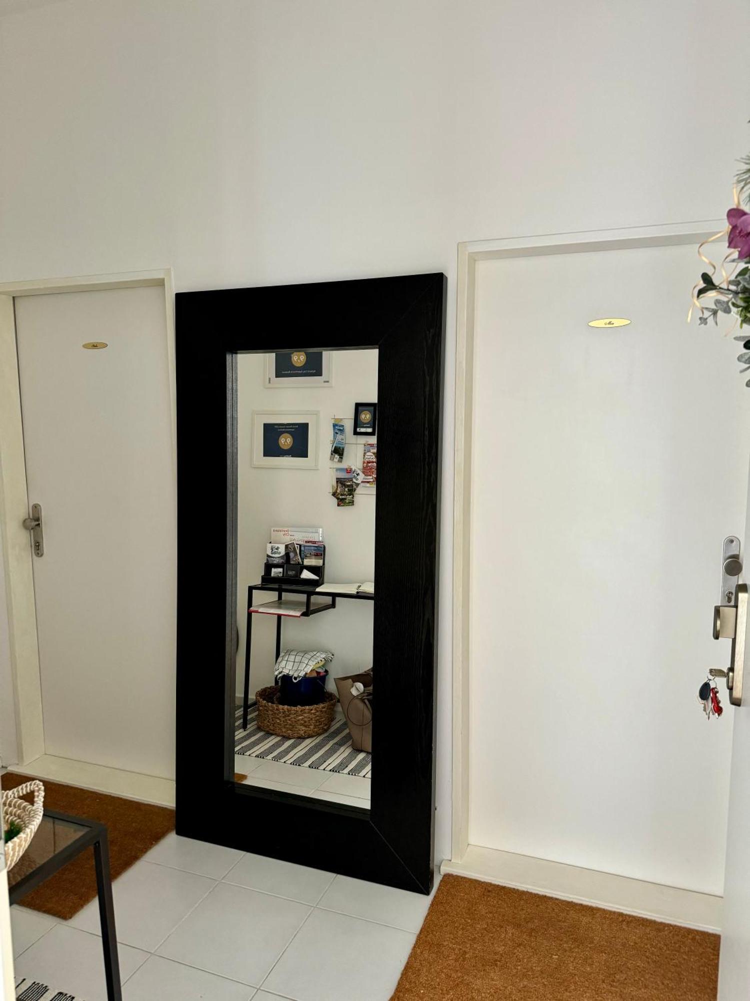 Apartments Bastova, Stela & Mia Apartments Братислава Екстериор снимка