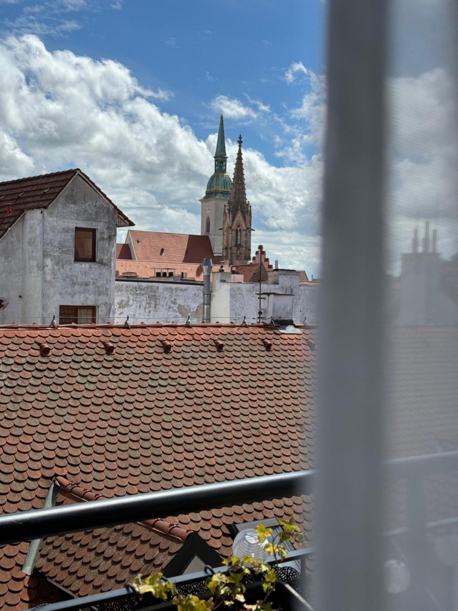 Apartments Bastova, Stela & Mia Apartments Братислава Екстериор снимка
