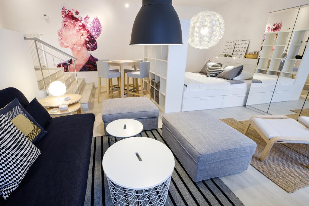 Apartments Bastova, Stela & Mia Apartments Братислава Екстериор снимка
