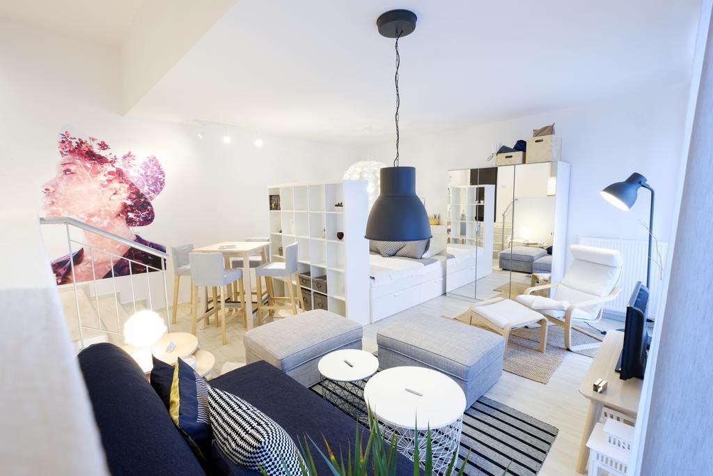 Apartments Bastova, Stela & Mia Apartments Братислава Екстериор снимка