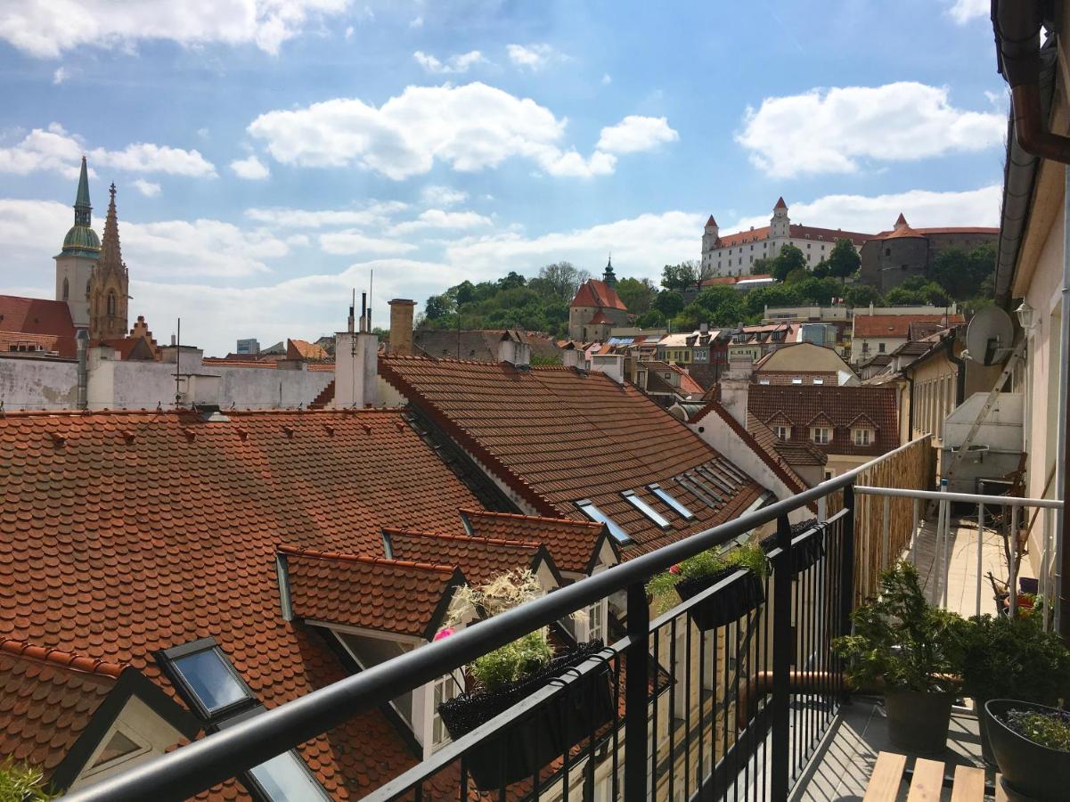 Apartments Bastova, Stela & Mia Apartments Братислава Екстериор снимка